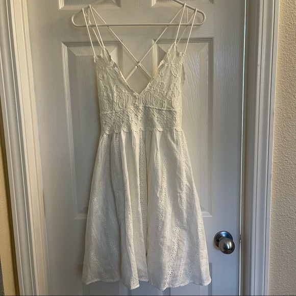 CAGE White Lace  Detailed Dress - Picture 1 of 2